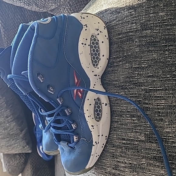 Reebok - Picture 2 of 7